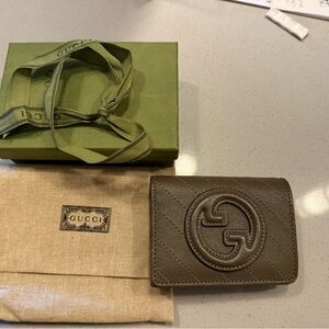 Beautiful authentic excellent condition Gucci wallet